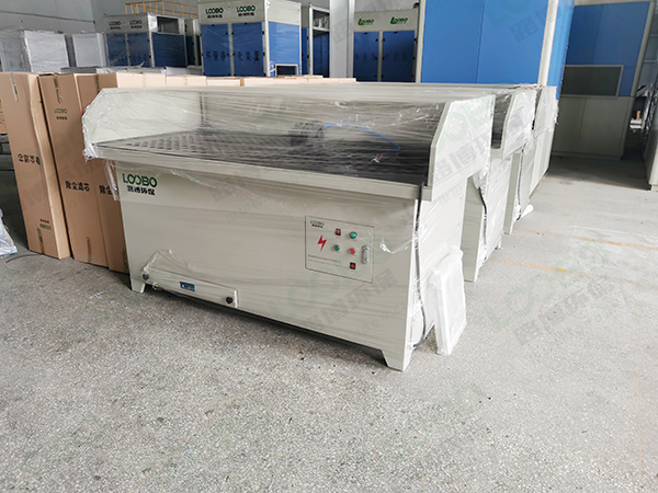 路博环保打磨除尘台，打造更洁净的车间环境